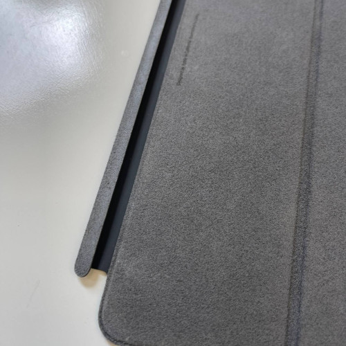 Чохол Apple Smart Cover для iPad Air 1 / 2 (Вживаний) Чохол Apple Smart Cover для iPad Air 1 / 2 (Вживаний)