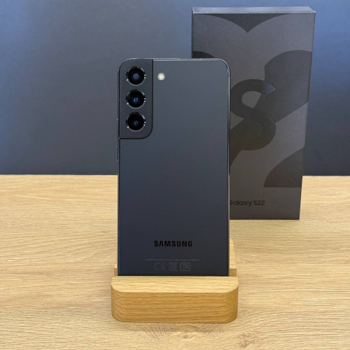 Вживаний смартфон Samsung Galaxy S22 8/256GB Black (Хороший+ стан)