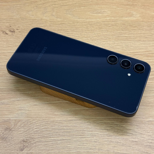 Вживаний смартфон Samsung Galaxy A35 5G 8/256Gb Navy (Ідеальний+ стан) Вживаний смартфон Samsung Galaxy A35 5G 8/256Gb Navy (Ідеальний+ стан)