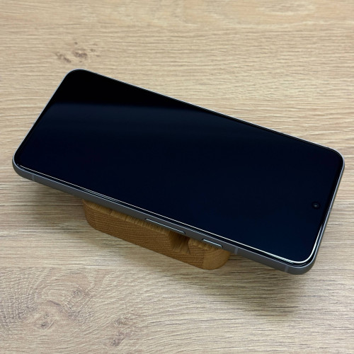 Вживаний смартфон Google Pixel 8 128Gb Hazel (Ідеальний стан)