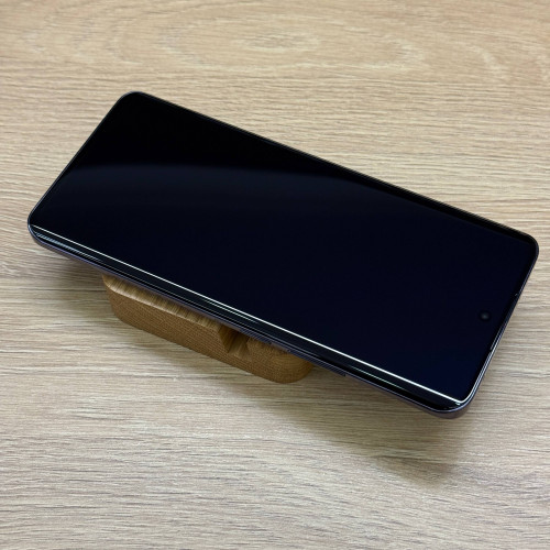 Вживаний смартфон OPPO Reno12 5G 12/256 Black Brown (Ідеальний+ стан) Вживаний смартфон OPPO Reno12 5G 12/256 Black Brown (Ідеальний+ стан)