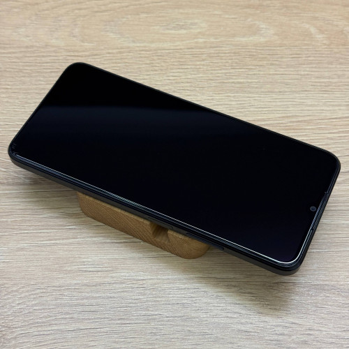Вживаний смартфон OPPO A18 4/128 Glowing Black (Хороший+ стан) Вживаний смартфон OPPO A18 4/128 Glowing Black (Хороший+ стан)