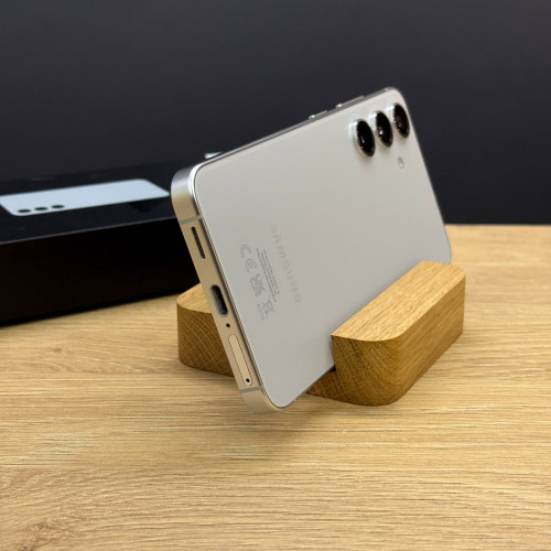 Вживаний смартфон Samsung Galaxy S24 8/256 Marble Gray (Ідеальний+ стан) Вживаний смартфон Samsung Galaxy S24 8/256 Marble Gray (Ідеальний+ стан)