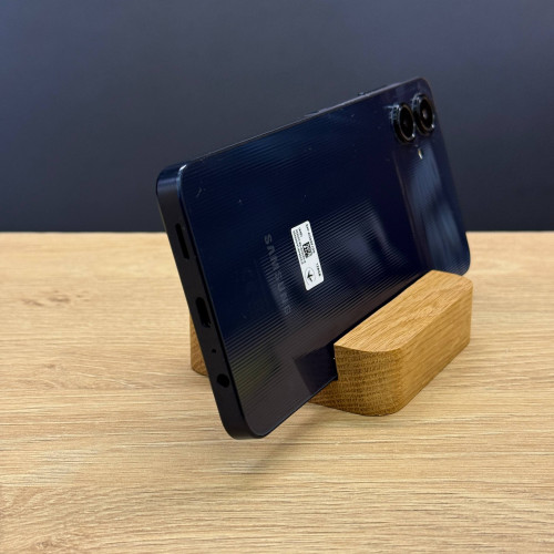 Вживаний смартфон Samsung Galaxy A06 4/128Gb Black (Хороший стан)