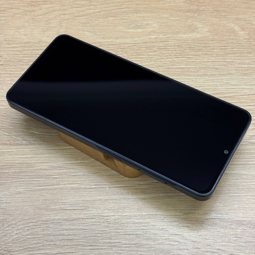 Вживаний смартфон Samsung Galaxy A06 4/128Gb Black (Ідеальний+ стан)