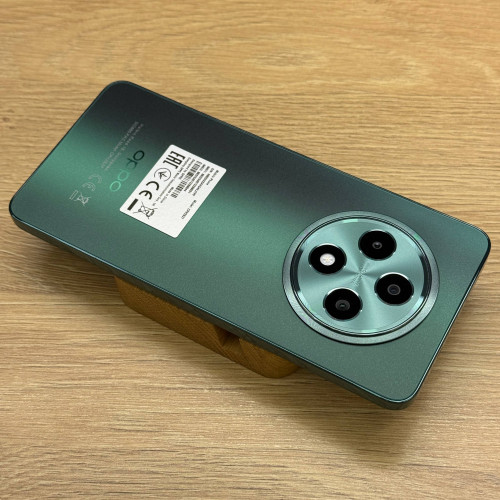 Вживаний смартфон OPPO Reno12 F 5G 8/256 Olive Green (Хороший+ стан) Вживаний смартфон OPPO Reno12 F 5G 8/256 Olive Green (Хороший+ стан)