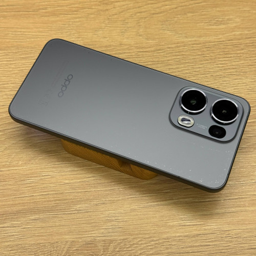Вживаний смартфон OPPO Reno13 Pro 5G 12/512 Graphite Grey (Хороший+ стан) Вживаний смартфон OPPO Reno13 Pro 5G 12/512 Graphite Grey (Хороший+ стан)