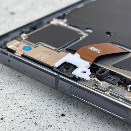 Накладка на фронтальну камеру Google Pixel 8 Pro