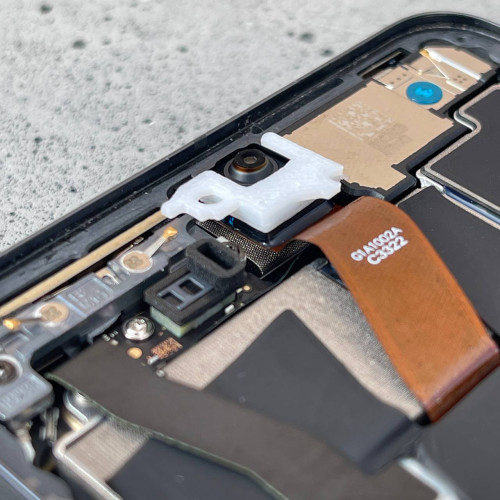 Накладка на фронтальну камеру Google Pixel 8 Pro