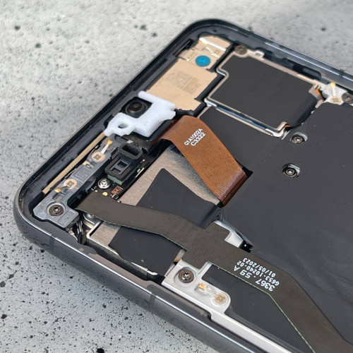 Накладка на фронтальну камеру Google Pixel 8 Pro