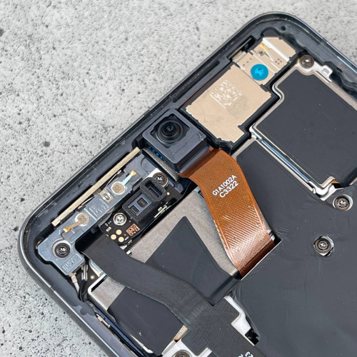 Накладка на фронтальну камеру Google Pixel 8 Pro